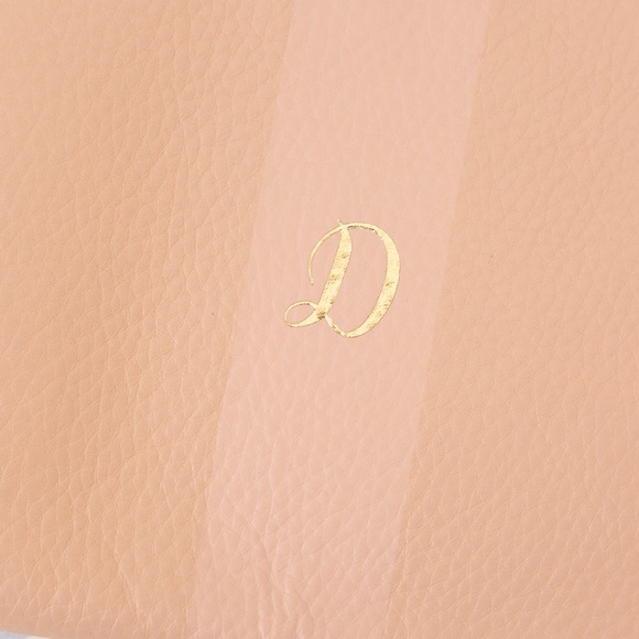 G.I.L.I. Peach fuzz color pebble grain leather monogram pouch bag with letter D - Picture 4 of 13